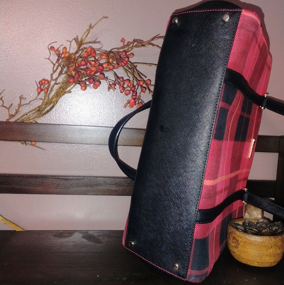 Kate Spade New York Newbury Lane Tote Red & Black Plaid & Saffiano Leather Trim - Picture 6 of 12